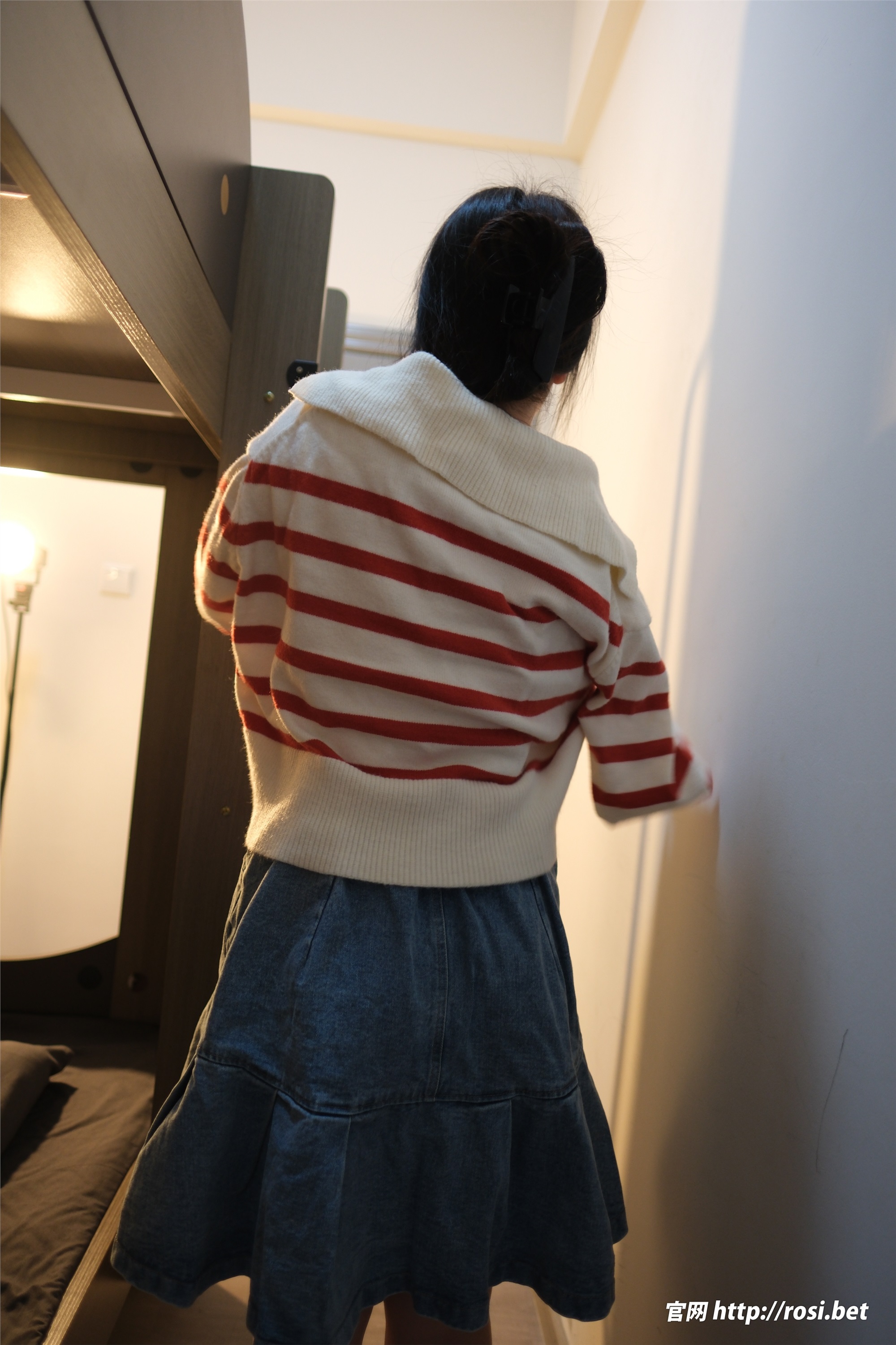 ROSI写真 2025.11.11 NO.5090